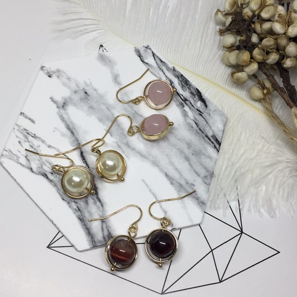 Jewelry - Healing Stone crystal drop earrings 